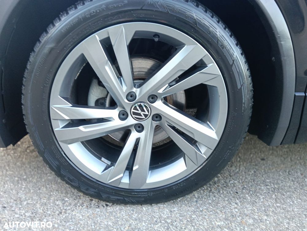 Volkswagen Tiguan 2.0 TDI SCR 4MOTION DSG R-Line - 18