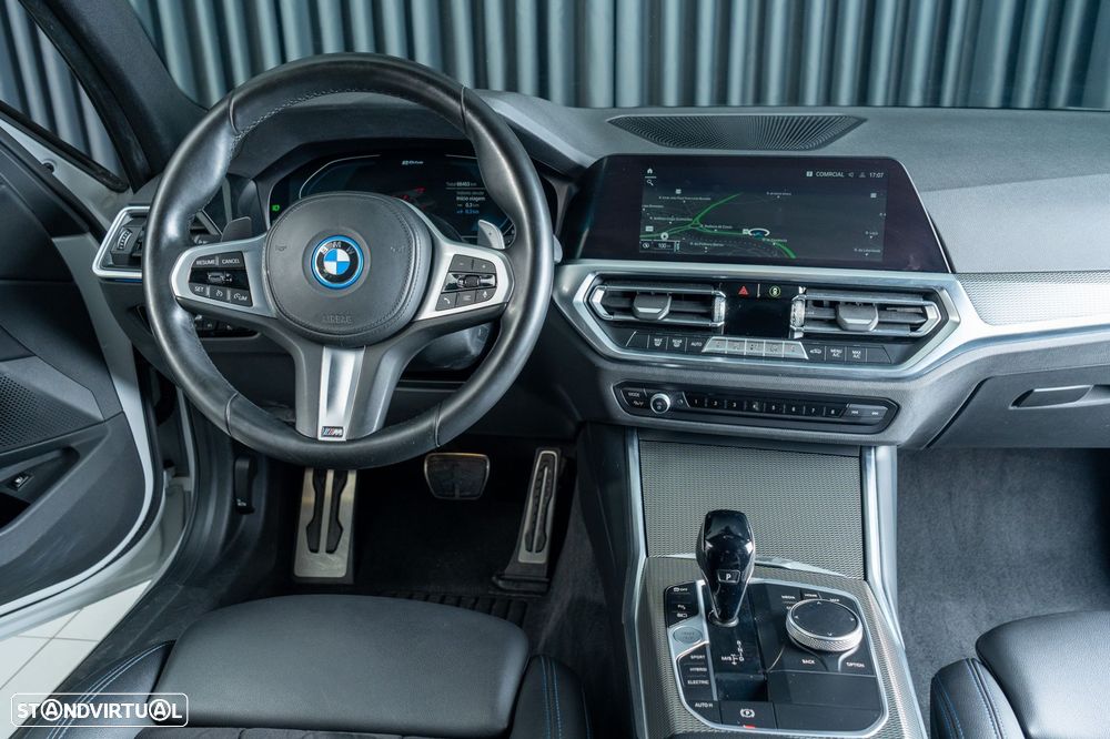 BMW 320 e Pack M Auto - 10