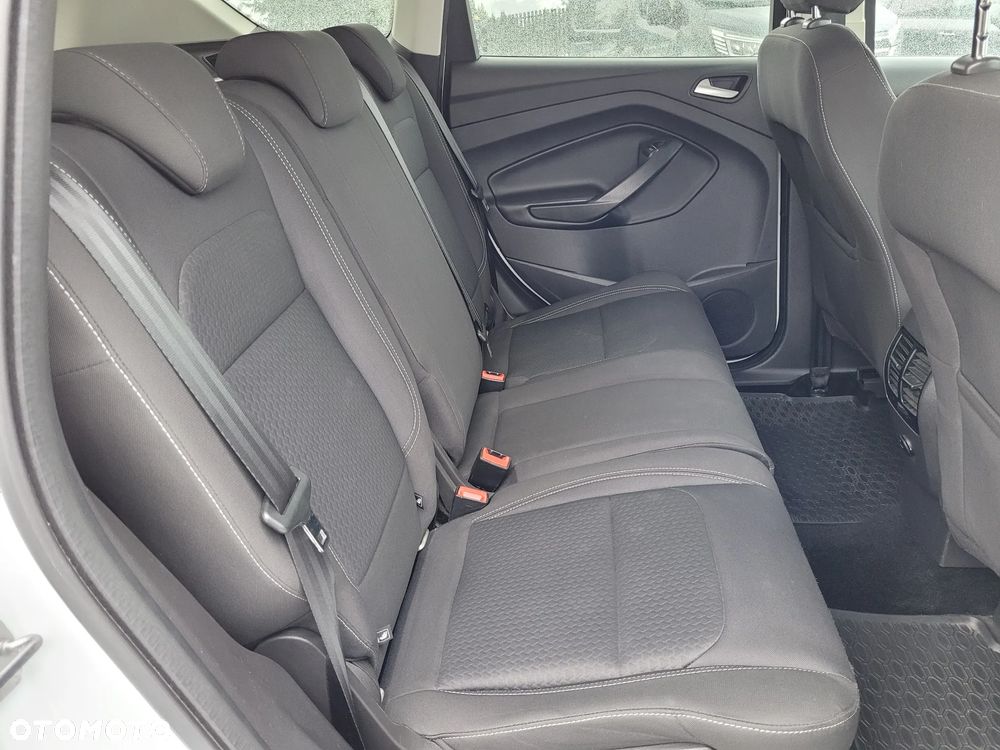 Ford Kuga 1.5 EcoBoost 2x4 Cool & Connect - 10