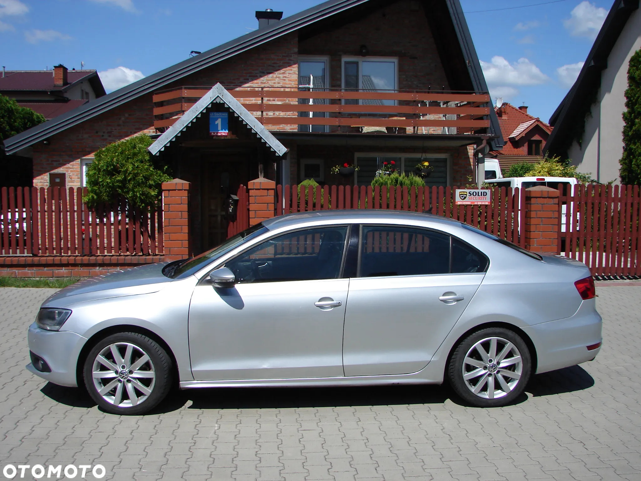 Volkswagen Jetta 2.0 TDI Highline CityLine DSG - 2