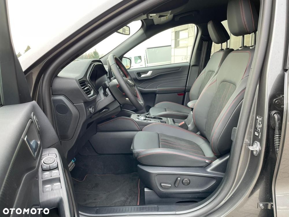 Ford Kuga - 13