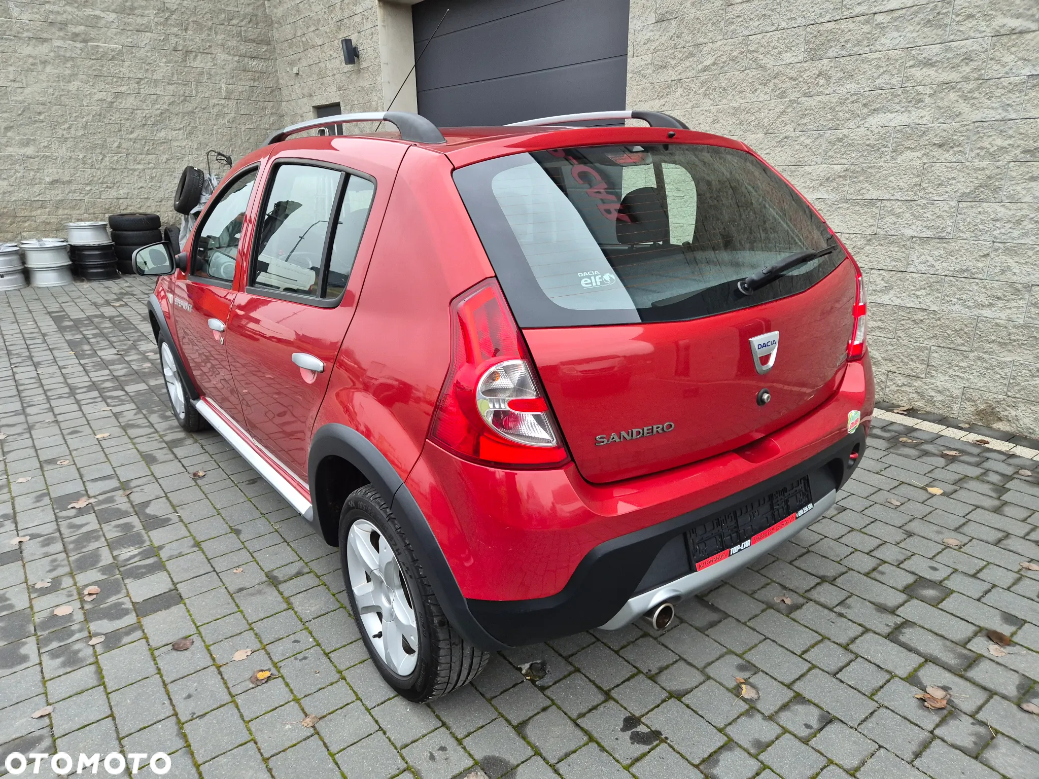 Dacia Sandero Stepway 1.6 - 7