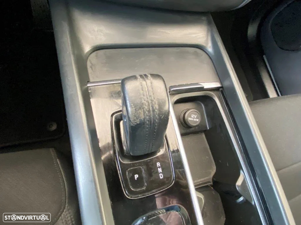 Volvo XC 60 2.0 T8 PHEV Momentum Plus AWD - 14