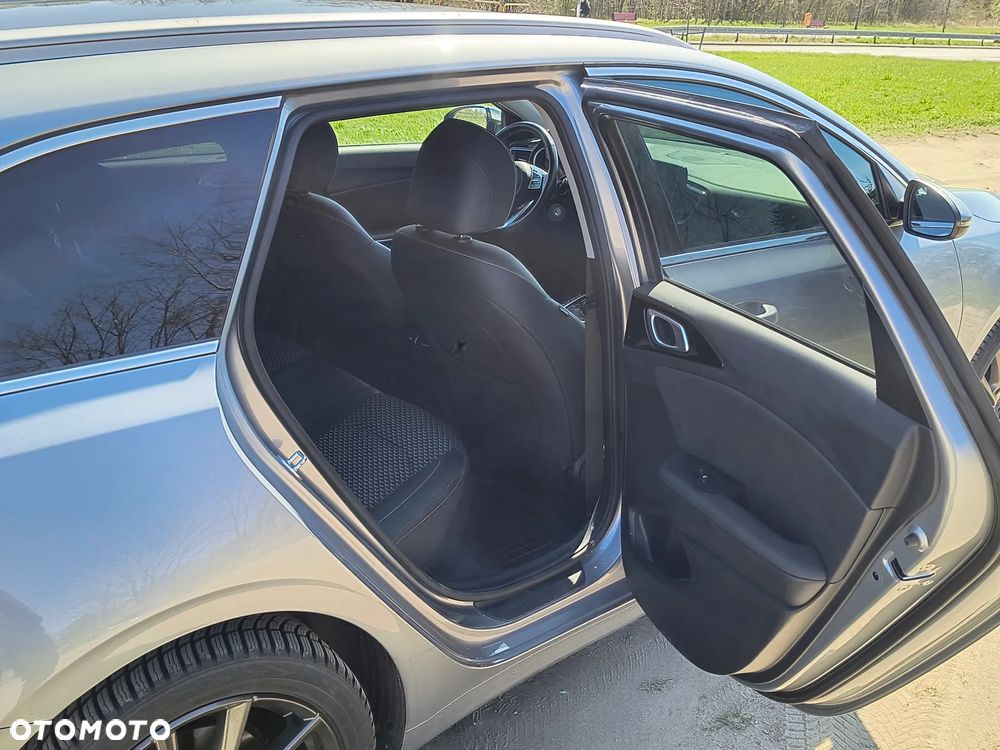 Kia Ceed 1.5 T-GDI L DCT - 17