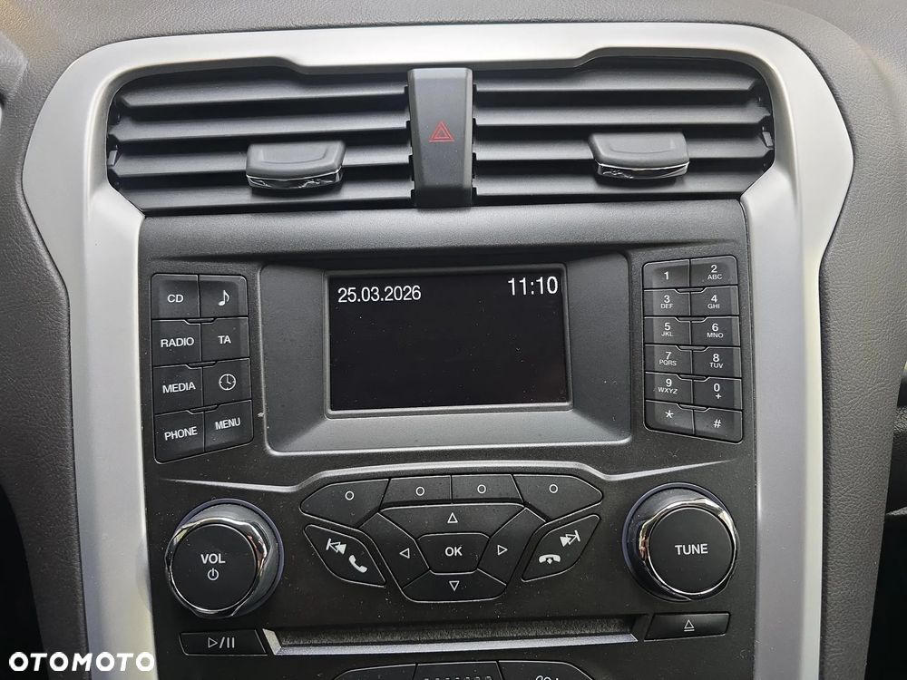 Ford Mondeo 1.5 EcoBoost Ambiente - 22