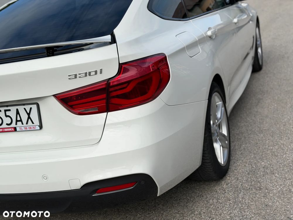 BMW 3GT 330i xDrive M Sport - 40