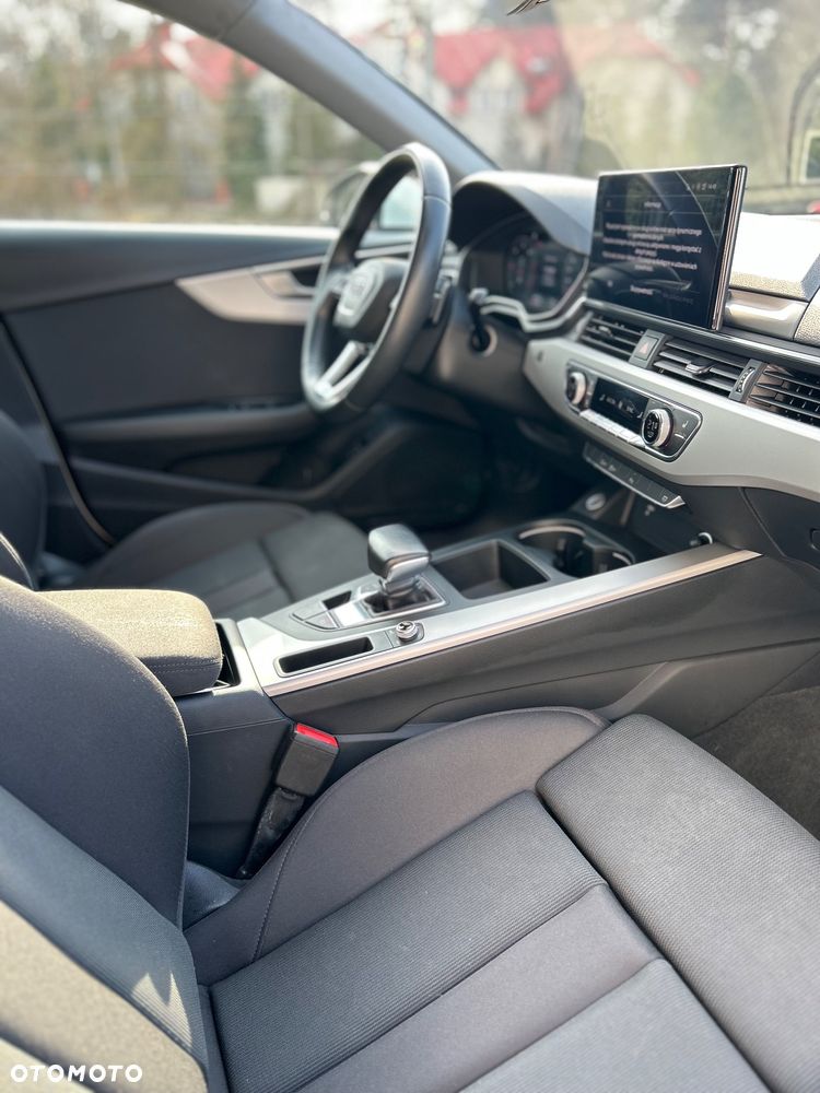 Audi A4 Avant 35 TDI S tronic - 4