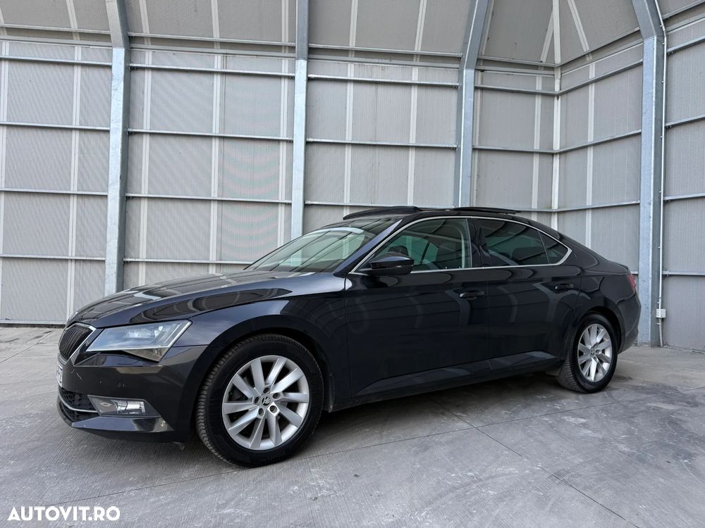 Skoda Superb 2.0 TDI DSG Premium Edition - 2