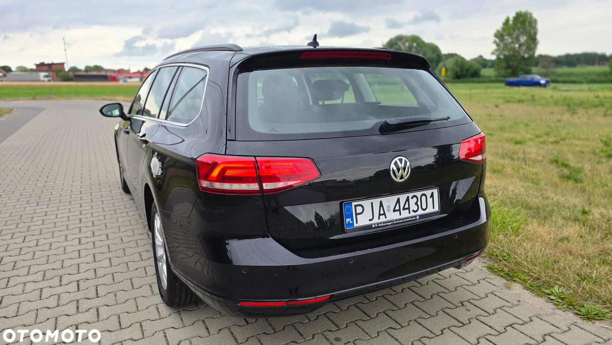 Volkswagen Passat 2.0 TDI BMT Comfortline DSG - 12