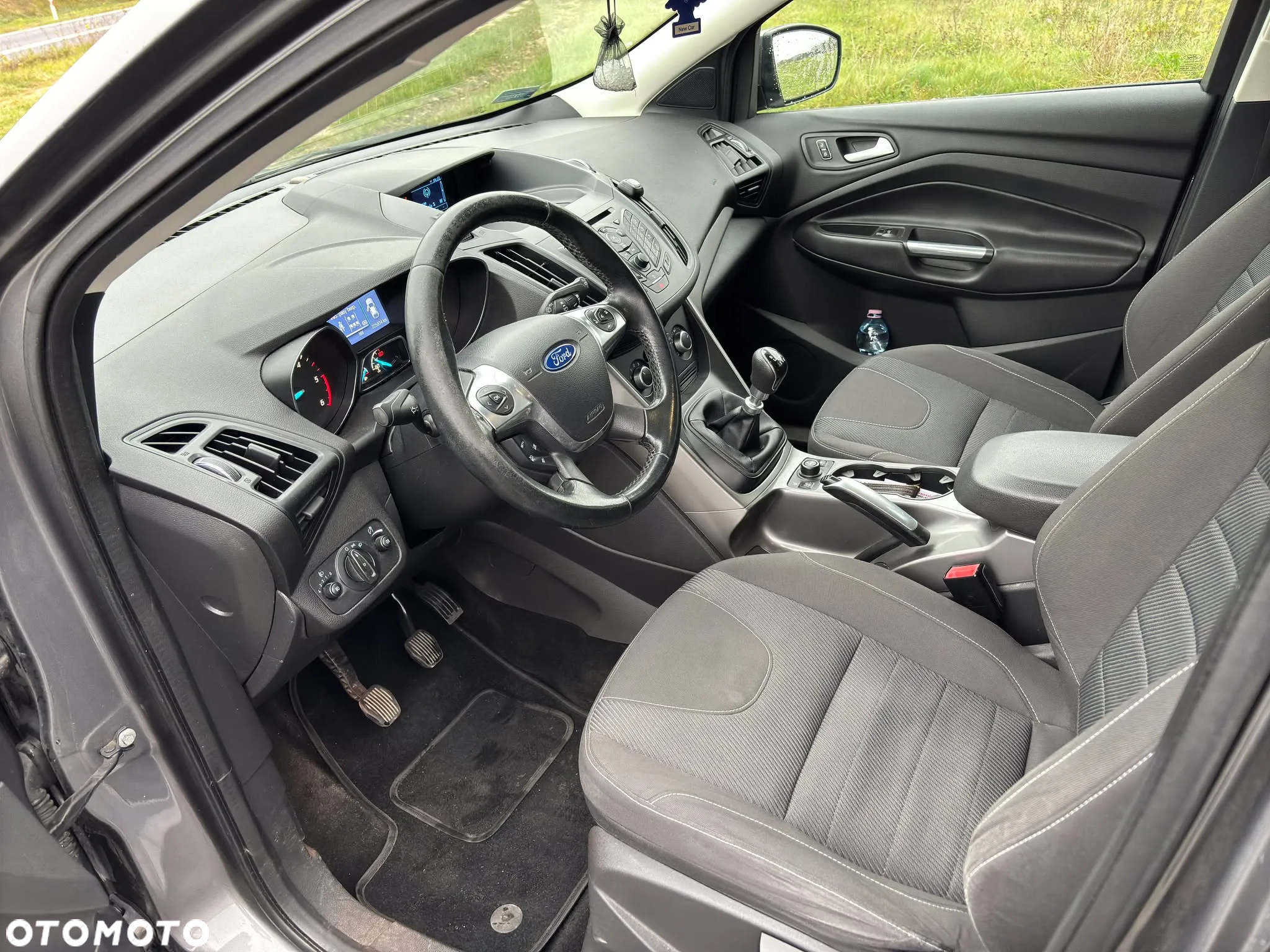 Ford Kuga - 11