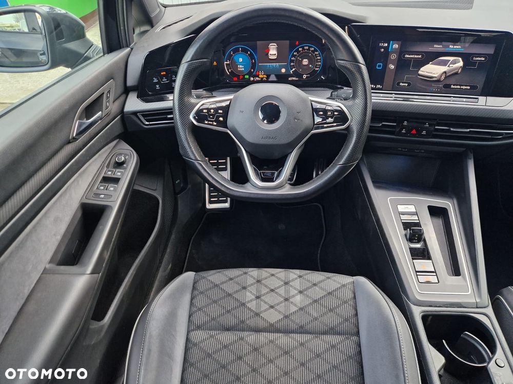 Volkswagen Golf - 16