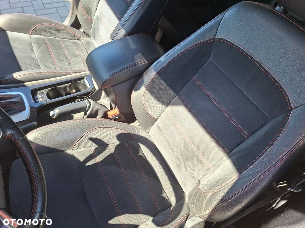 Ford Mondeo 2.0 TDCi Titanium X - 14