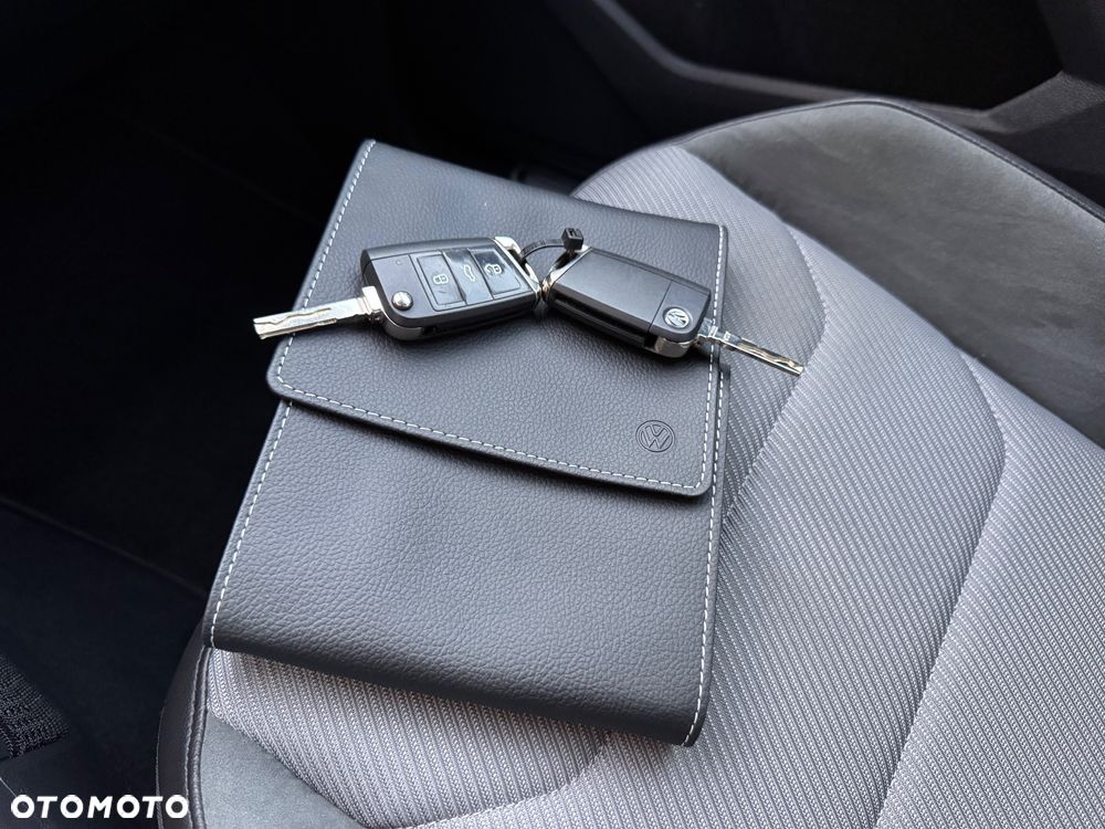 Volkswagen Tiguan - 36