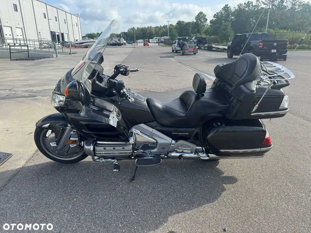 Honda GL - 23