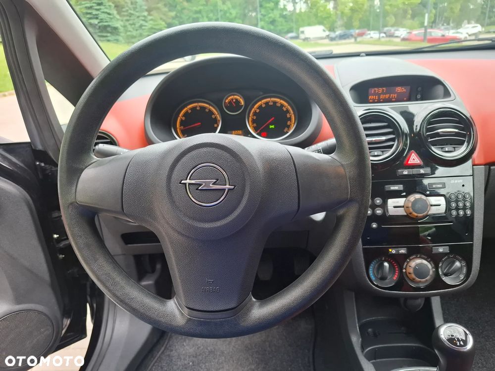 Opel Corsa 1.4 16V Enjoy - 18