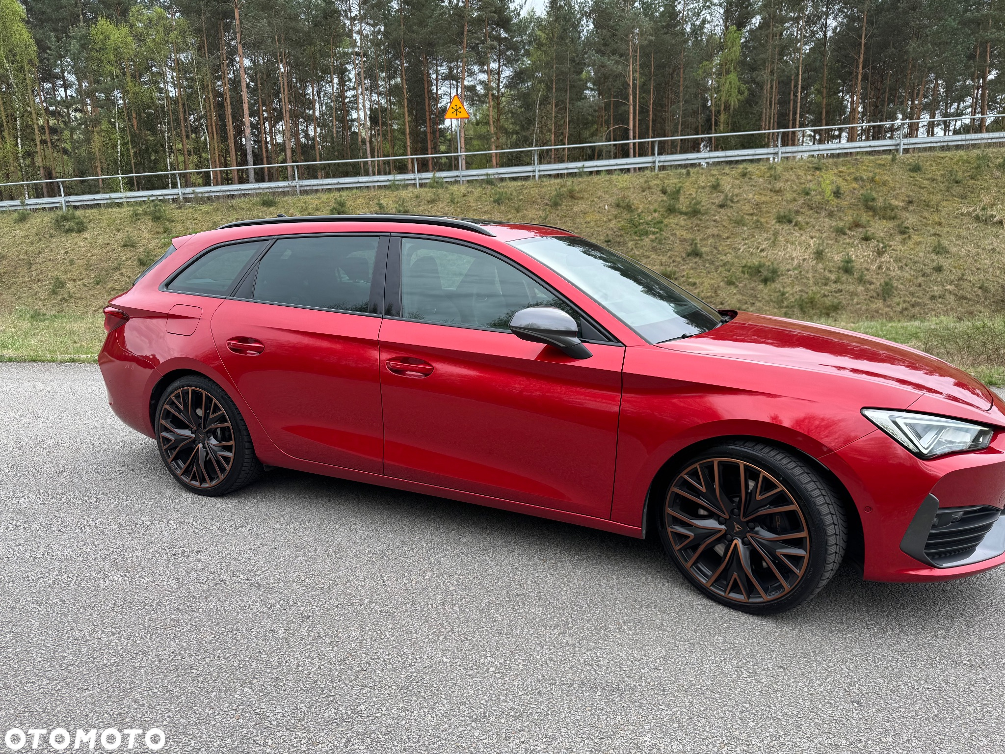 Cupra Leon Sportstourer 2.0 TSI 4Drive DSG VZ - 10