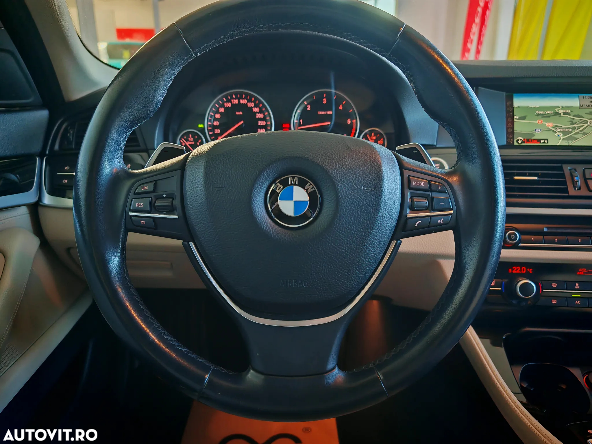 BMW Seria 5 530d Aut. Luxury Line - 12