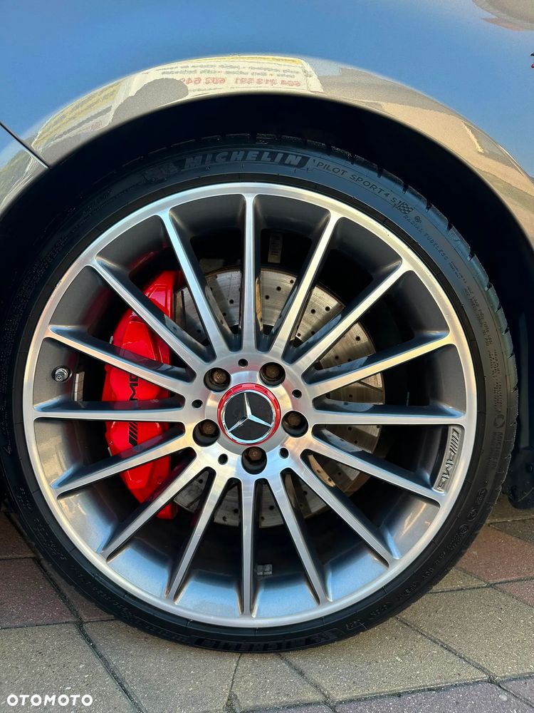 Mercedes-Benz CLA - 16