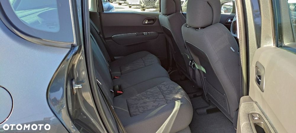Peugeot 3008 - 23