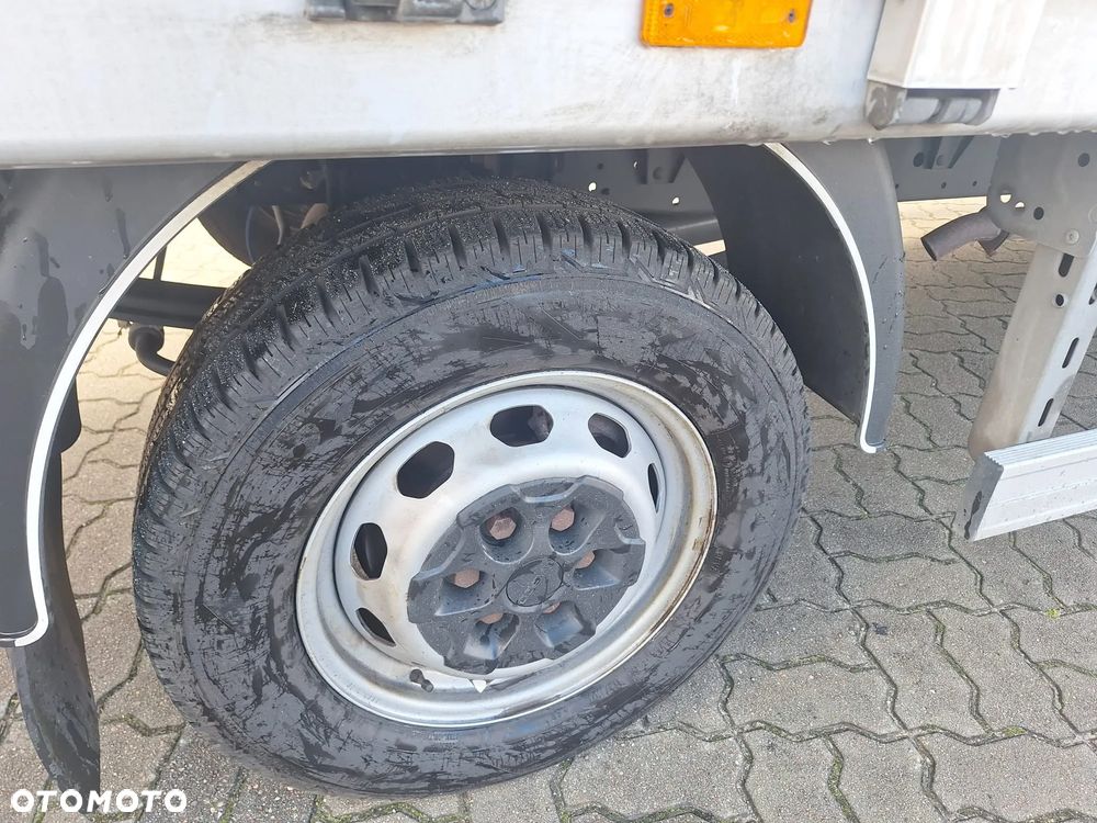 Iveco 35S18 Daily Międzynarodówka 10EP kurnik Kabina Sypialna LED zbiornik 300l - 20
