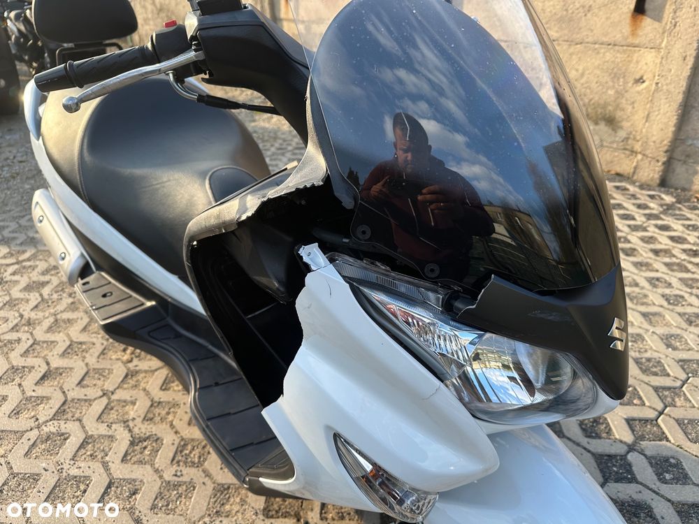Suzuki Burgman - 7