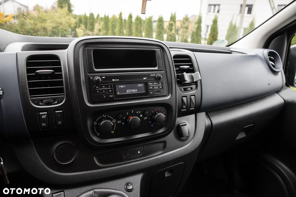 Opel Vivaro L1H1 2,7t Elegance - 11