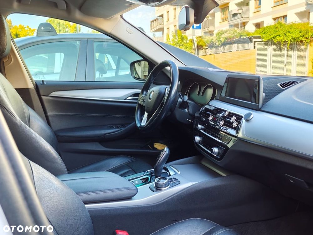 BMW Seria 5 - 16