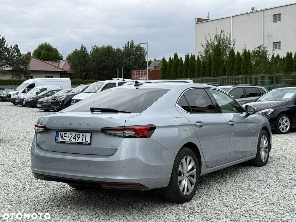 Skoda Superb 2.0 TSI 4x4 Selection DSG - 9
