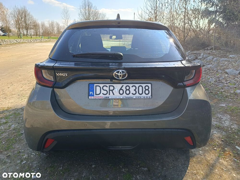Toyota Yaris 1.5 Comfort - 2