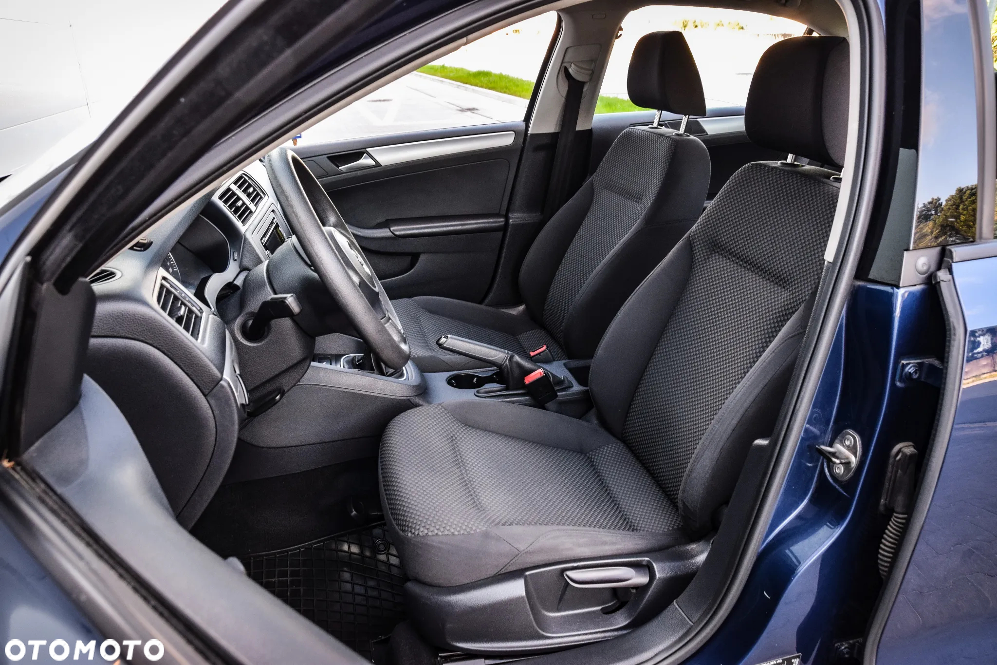 Volkswagen Jetta 1.2 TSI Comfortline - 6