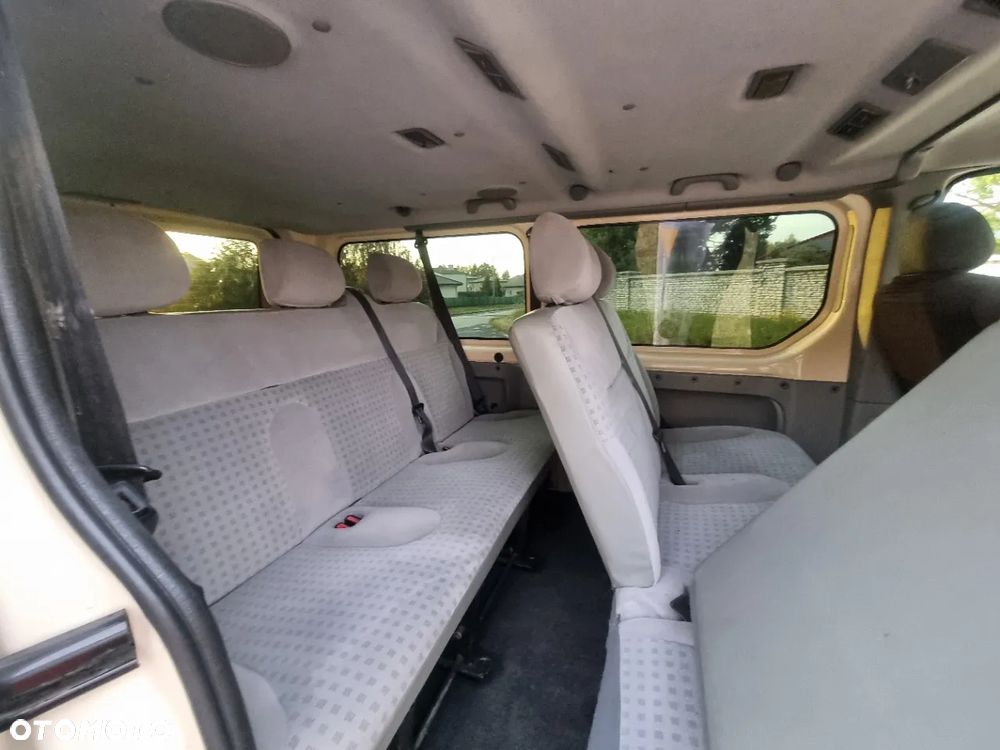 Opel Vivaro - 14