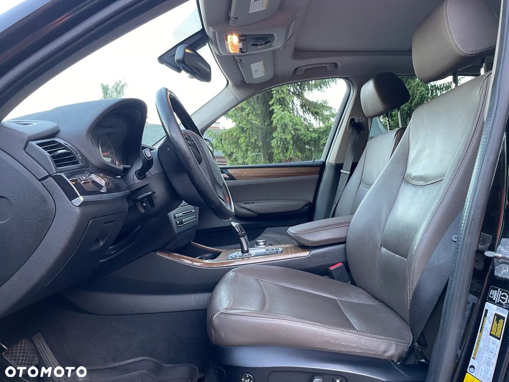 BMW X3 xDrive28i Sport-Aut - 30