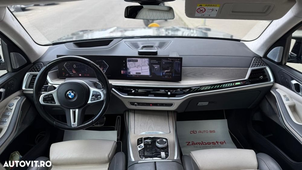 BMW X7 M60i xDrive AT MHEV - 26