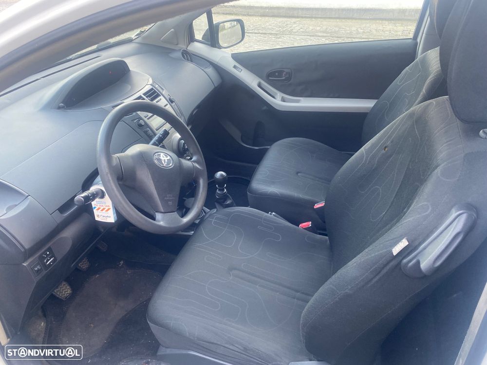 Toyota Yaris 1.4 D-4D Comfort+AC - 6