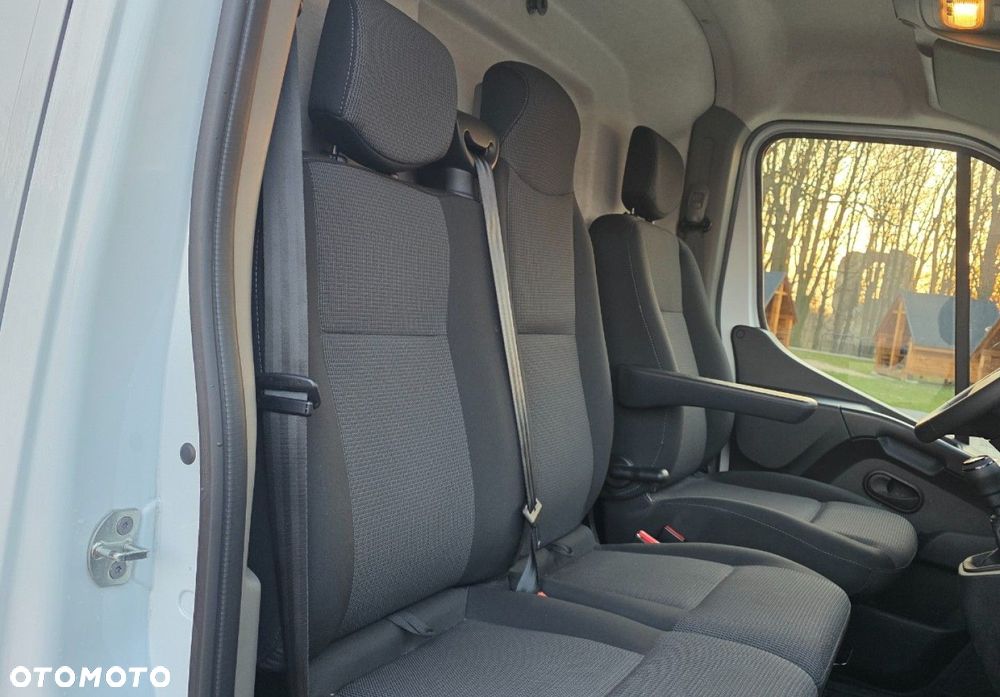 Renault Master - 18