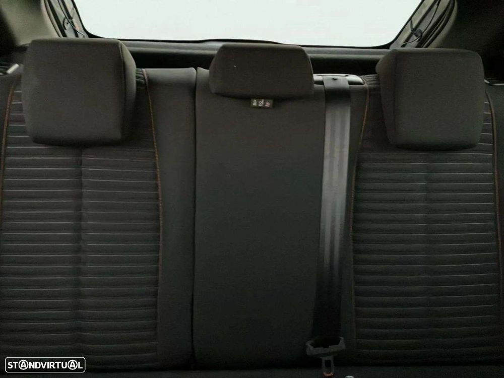 Peugeot 208 1.2 PureTech Active Pack - 16