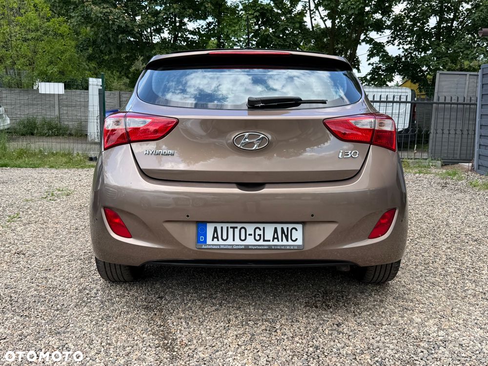Hyundai i30 blue 1.6 GDI Passion - 7