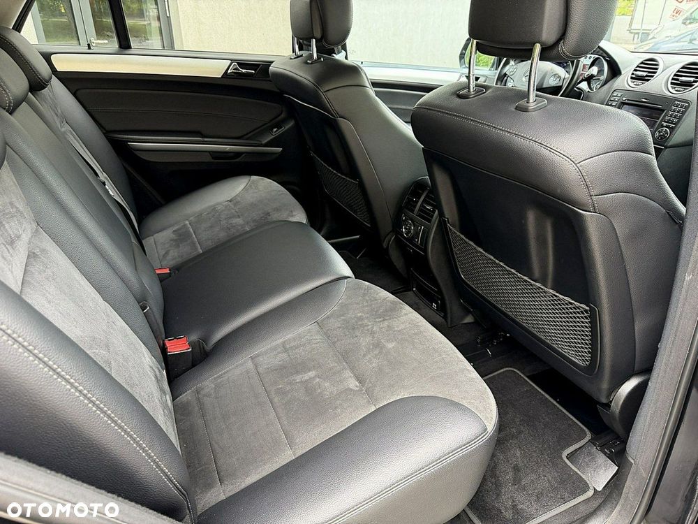 Mercedes-Benz ML - 11