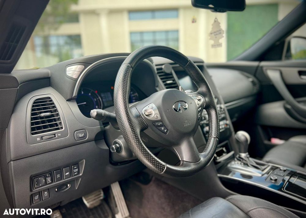 Infiniti FX 30 FX30d AWD Aut. GT Premium - 6