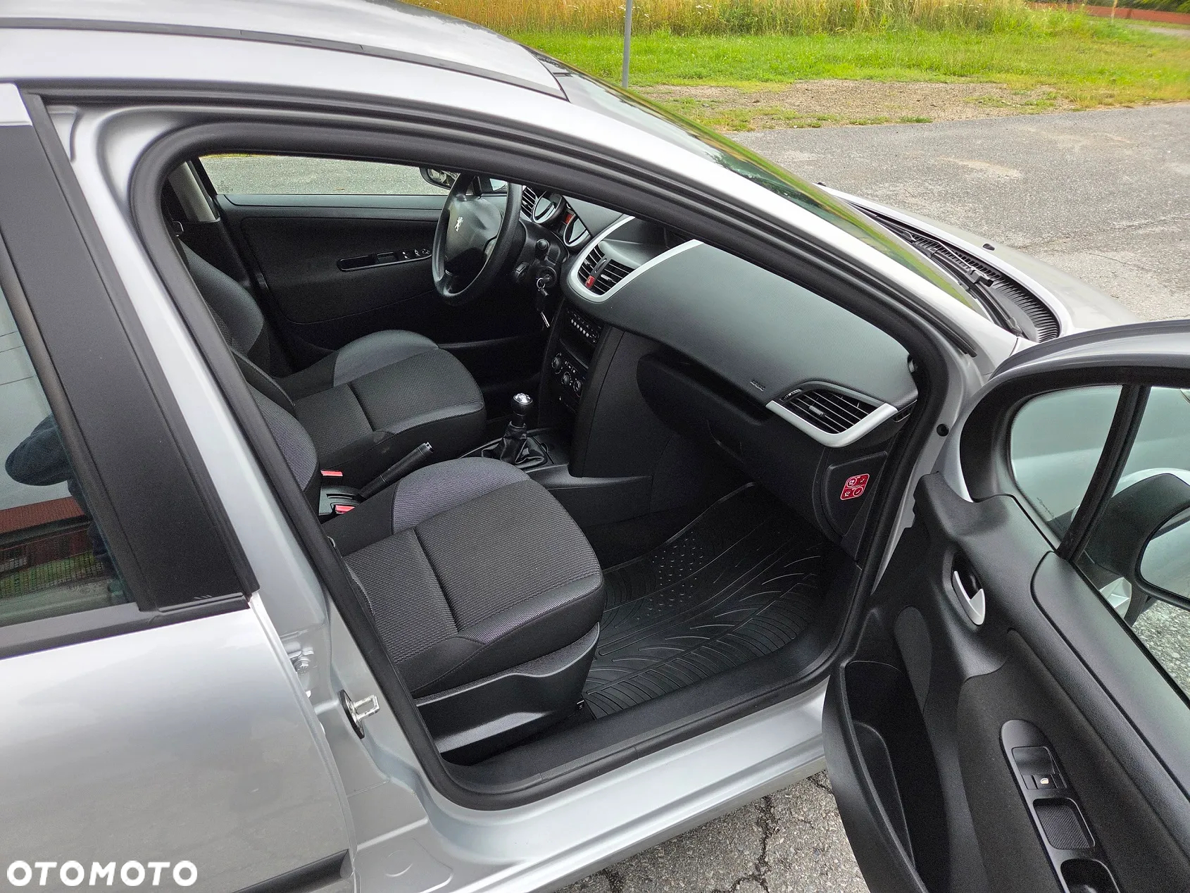 Peugeot 207 1.4 Trendy - 8