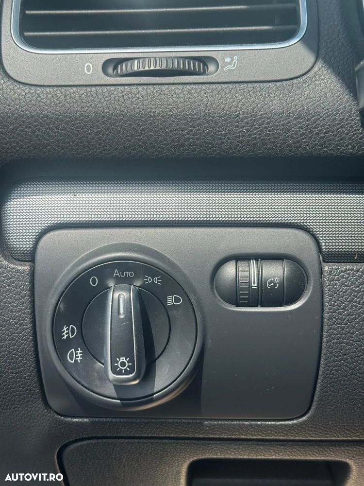 Volkswagen Golf 2.0 TDI DPF 4Motion Highline - 12