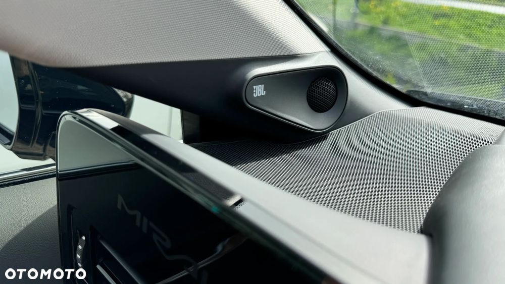 Toyota Mirai Luxury - 12