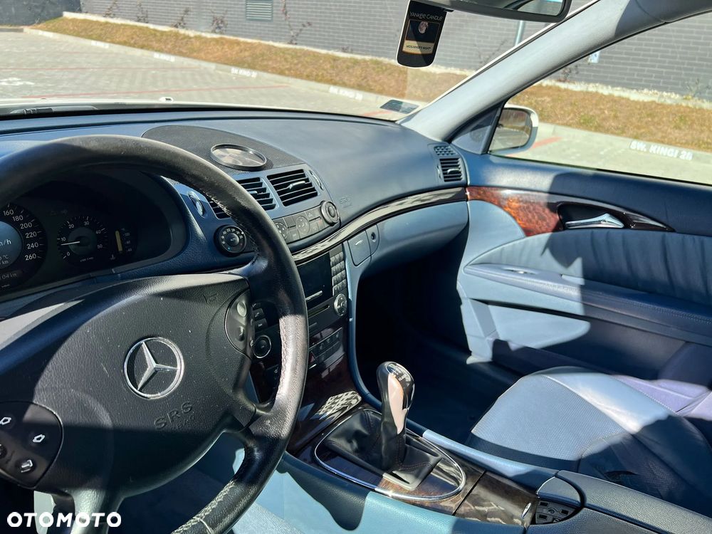 Mercedes-Benz Klasa E 280 CDI T Elegance - 39