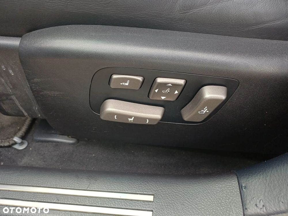 Lexus LS 460 Prestige - 17