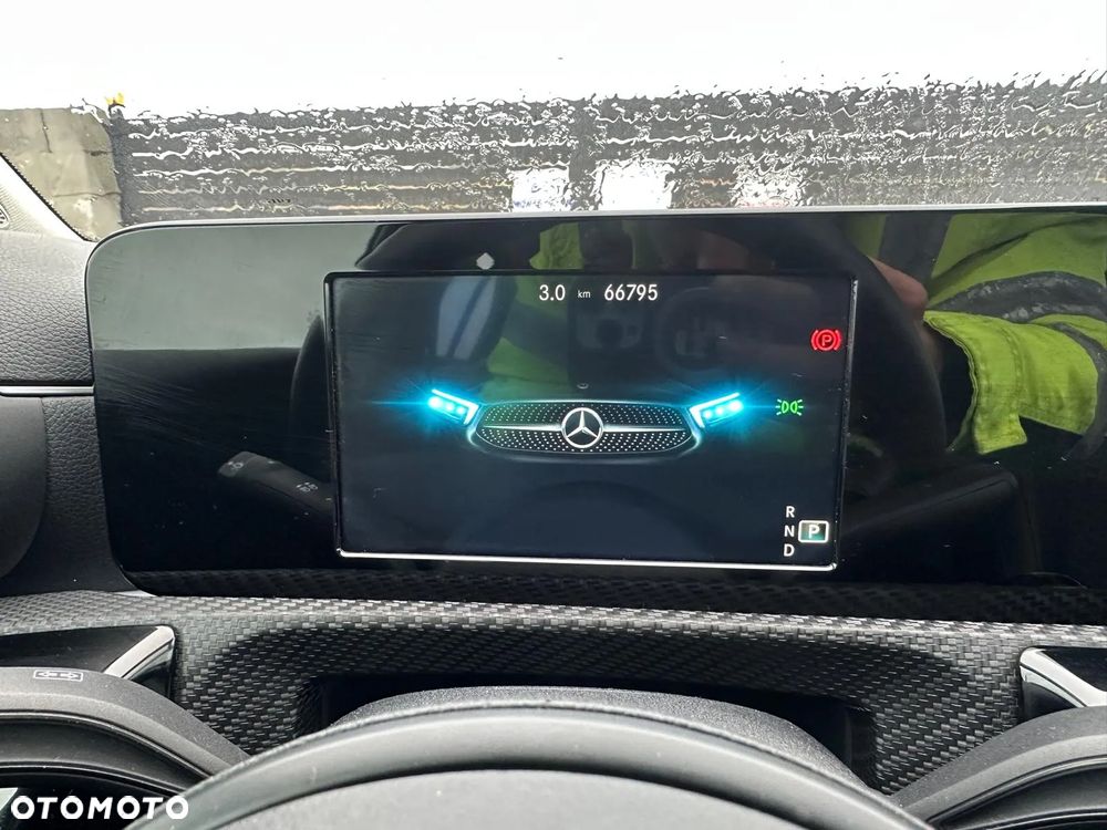 Mercedes-Benz Klasa A 180 7G-DCT Progressive Advanced - 16