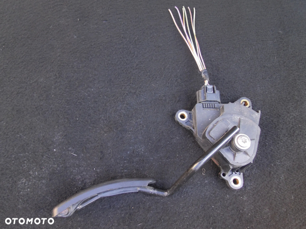 POTENCJOMETR PEDAŁ GAZU RENAULT SCENIC II 8200159647 EUROPA