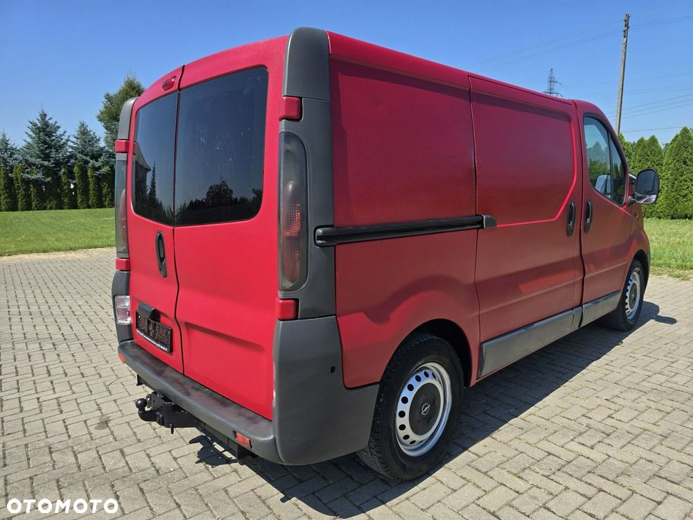 Opel Vivaro - 8