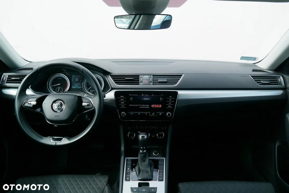 Skoda Superb 2.0 TSI Ambition DSG - 13