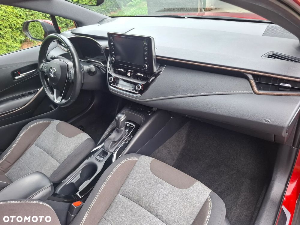 Toyota Corolla 2.0 Hybrid Trek - 13