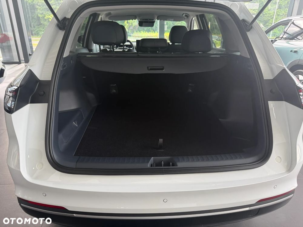 Geely Starray EM-i 1.5 PHEV Pro - 8